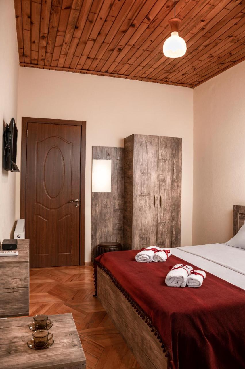 Vedzisi Garden Hotel Tbilisi Esterno foto