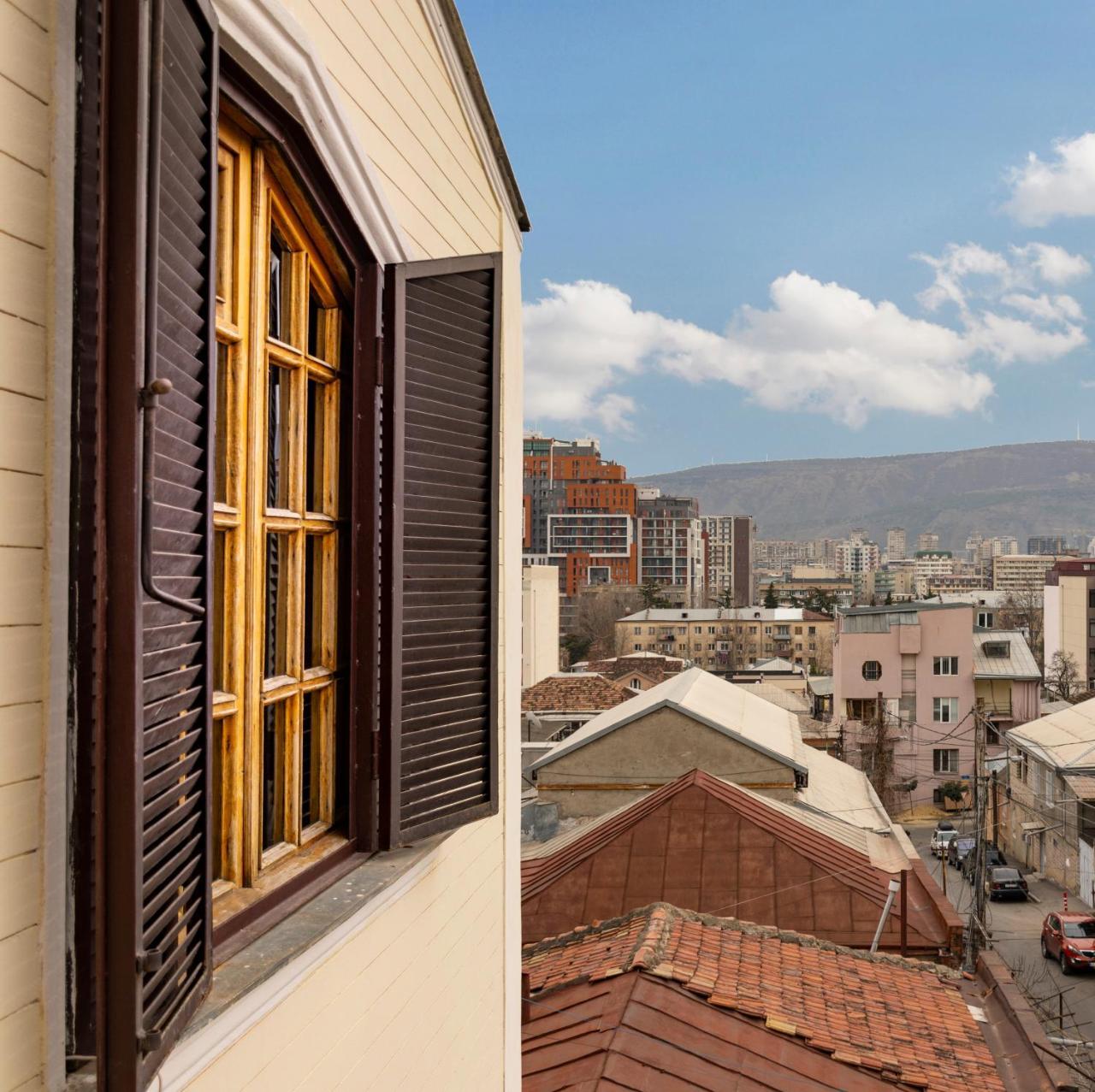 Vedzisi Garden Hotel Tbilisi Esterno foto